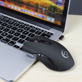 فأرة ألعاب لاسلكية بتصميم مريح وخفيف