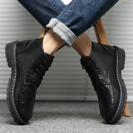 حذاء رجالي متين بكعب صغير 