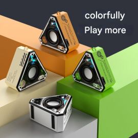 مكبر صوت بلوتوث بتصميم فريد، صوت عالي الدقة، إضاءة RGB، بلوتوث 5.3 وميزة الربط المتسلسل