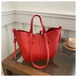 شنطة كتف نسائية كاجوال بتصميم عصري