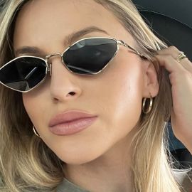 نظارات شمسية نسائية ذات إطار ناعم