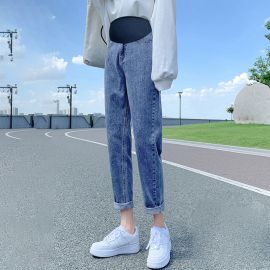 بنطلون جينز للحوامل يتصميم عصري