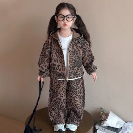 طقم بناتي شتوي من قطعتين