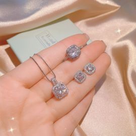 طقم اكسسوارات ثلاث قطع من الزركون
