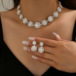 مجموعة مجوهرات فاخرة لحفلات الزفاف