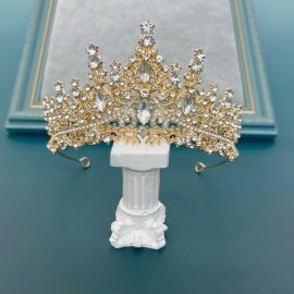 تاج شعر مرصع بالكريستال للسيدات