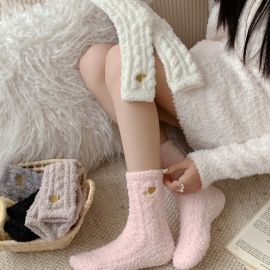 جوارب صوفية شتوية سميكة متوسطة الطول للسيدات 5 قطع