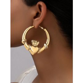 اقراط نسائي ذهبي دائري مزينه بقلوب