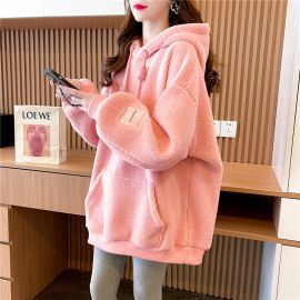 هودي بقبعة رأس وجيوب أمامية فضفاض بخامة ناعمة لراحة كاملة طوال اليوم