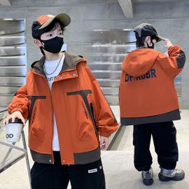 جاكت بأكمام وسحاب امامي مدموج بغطاء رأس للأولاد 