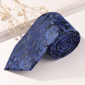 ربطة عنق منقوشة مصنوعة بعناية لإطلالة رسمية متكاملة