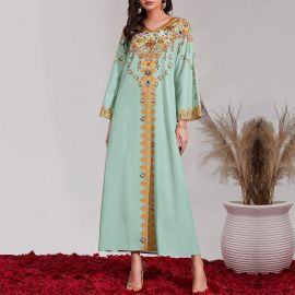 رداء انيق وبسيط باكمام طويلة