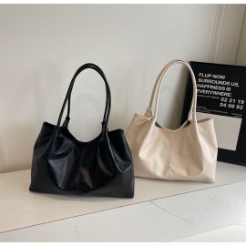 شنطة كتف نسائية ساده ذات سعه