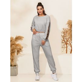 بجامه نسائي شتوي مزينه باطراف نمري