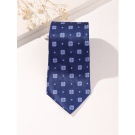 ربطة عنق مخططة وأنيقة تناسب الاجتماعات والحفلات للرجال