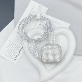 كفر لحمايه الشاحن مطرز بحجرالراين متوافق مع شواحن iphone14/13/12