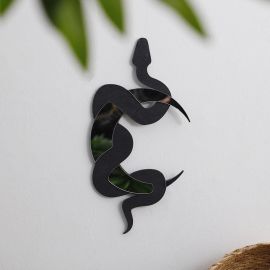 لوحه جداريه بنمط ثعبان
