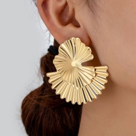 اقراط نسائيه عصريه