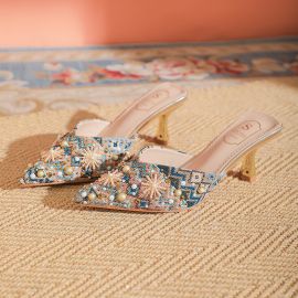 كعب نسائي مطرز ذات الوان متعدده