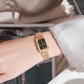 ساعة كوارتز بشكل قرص مستطيل أنيق ولامع للنساء