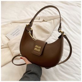 شنطة نسائيه بتصميم عصري