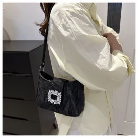 حقيبة نسائية مزينه بحجرالراين