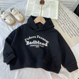 هودي ولادي  باكمام طويله وقبعه للراس