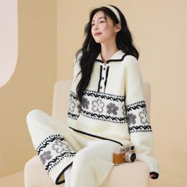 طقم بيجاما شتوي نسائي مبطن بصوف