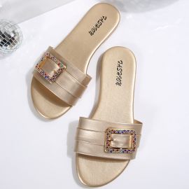 صندل نسائي ناعم مزين بحجرالراين