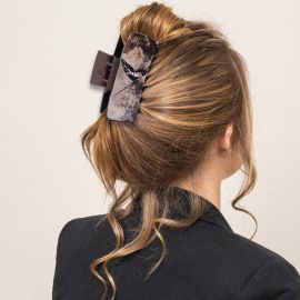 مشبك شعر منقوش بالفراشات بأسلوب فني عصري للنساء