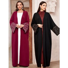 رداء عربي نسائي بأكمام واسعة ومطرزة 
