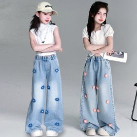 بنطلون جينز مطرز بالورد الصوفي للفتيات