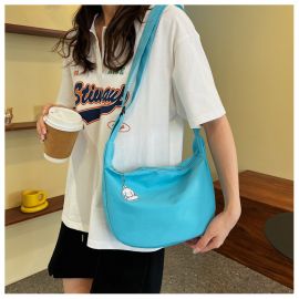 شنطة كتف نسائي بالوان كاجوال