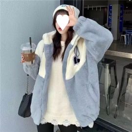 جاكت نسائي شتوي  بأكمام طويلة وانماط مختلفه ستره شتويه ومريحه