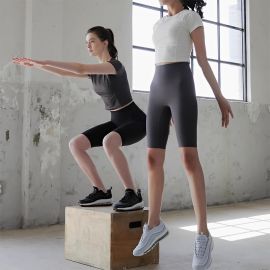 شورتات يوغا سريعة الجفاف، بدون خياطة، بخصر عالٍ، ملمس ناعم على البشرة للنساء