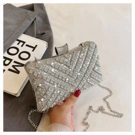 حقيبة سهرة نسائي مرصعة بأحجار الراين