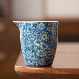 كوب كبير منقوش بالزهور بسعة 200 مل