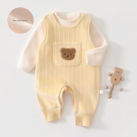 ملابس أطفال للجنسين