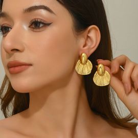 اقراط نسائيه ذهبيه من الفولاذ المقاوم للصدا