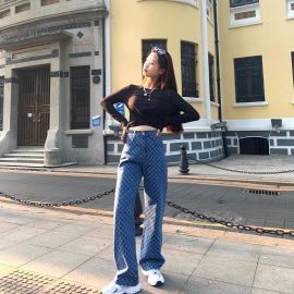 بنطلون جينز منقوش بقصة واسعة وفضفاضة للنساء