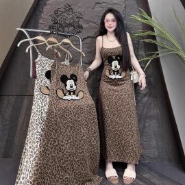 فستان هالتر مثير بمقاسات كبيرة للنساء تنورة صيفية واسعة من الأسفل