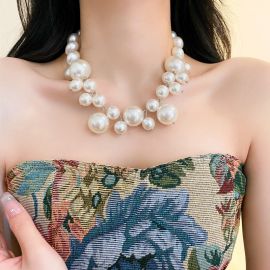 عقد لؤلؤ على الطراز الفرنسي بتصميم فاخر ومثالي للارتداء للسيدات 