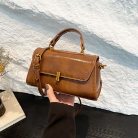 حقيبة كتف نسائية بتصميم كاجوال