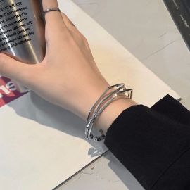 سوار للسيدات 
