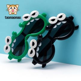  نظارات شمسية عصرية من السيليكون للأطفال الصغار