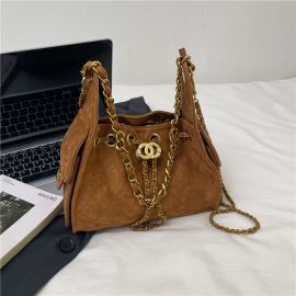 حقيبة سلسلة مبطنة على طراز شانيل للنساء