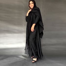 عباية نسائية سوداء فضفاضة