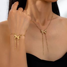 طقم نسائي ناعم من قطعتين