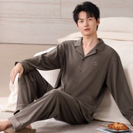 بجامه رجالي ساده باكمام طويلة من قطعتين