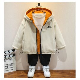 جاكت ولادي باكمام طويله وياقه مرفوعه